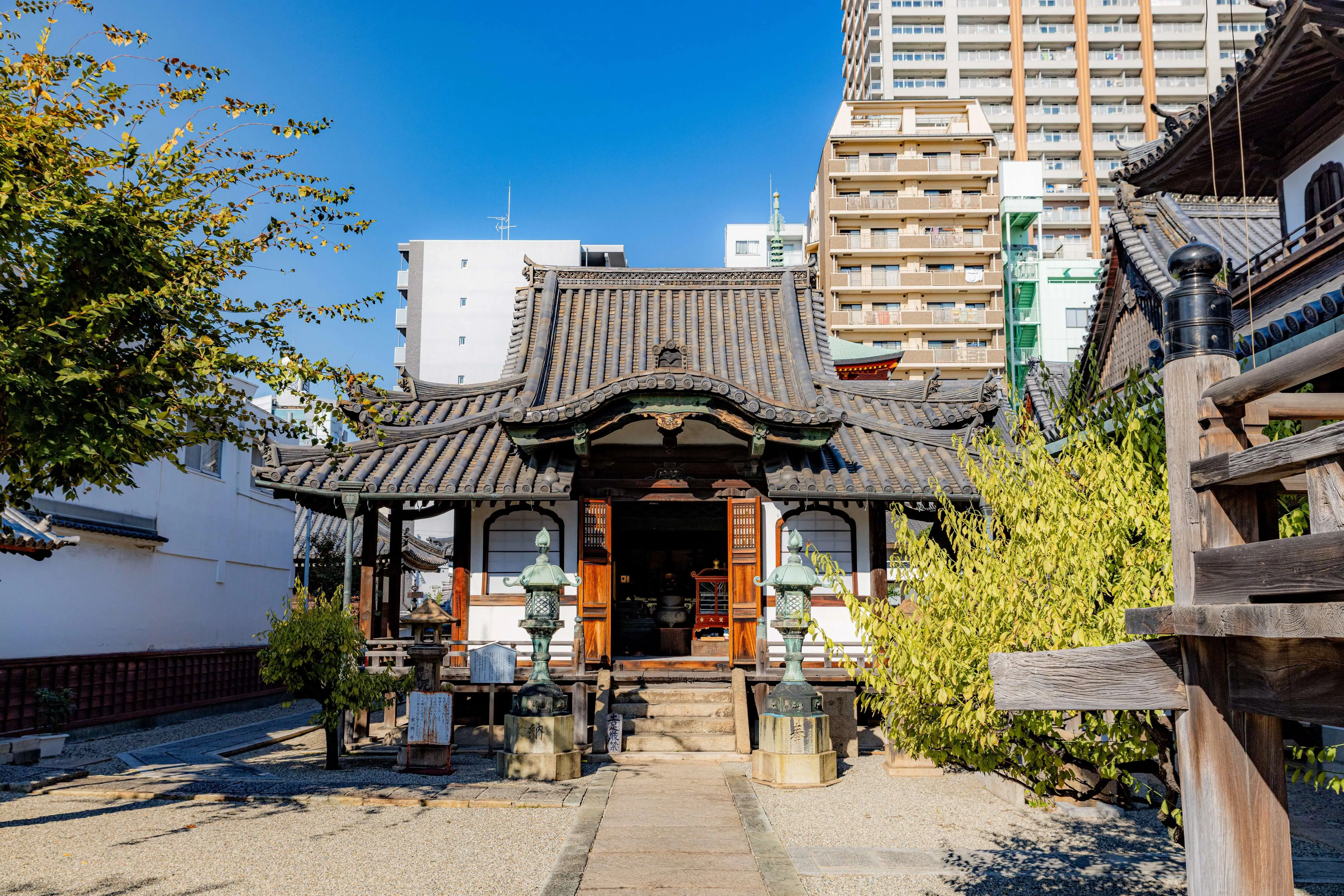 本興寺の開山堂